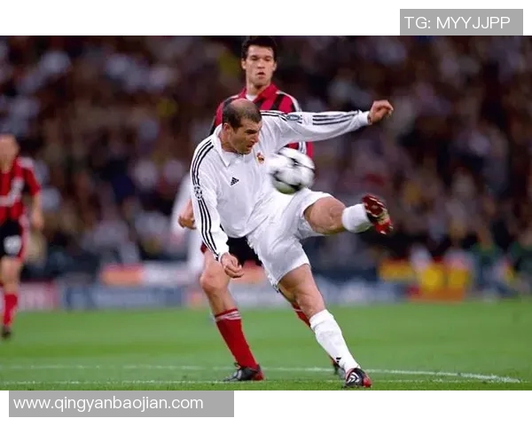 中前卫足球明星盘点及其在足球历史上的影响力分析